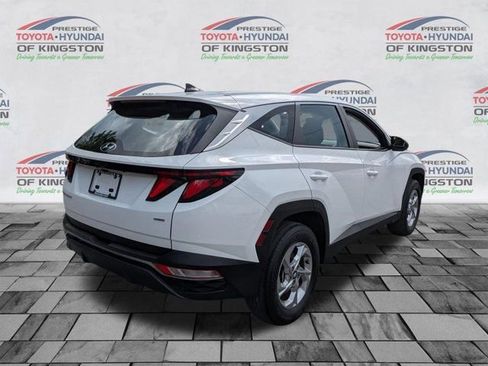Used 2023 Hyundai Tucson SE AWD/4WD image 3