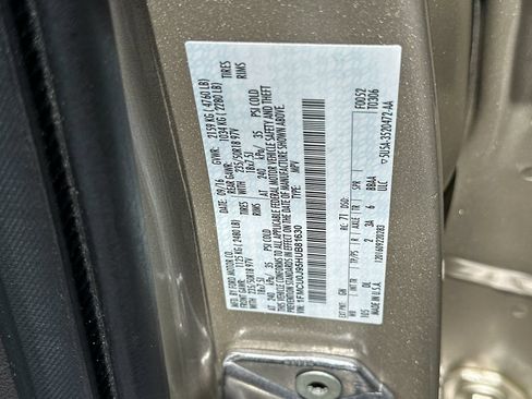 Used 2017 Ford Escape Titanium FWD image 28