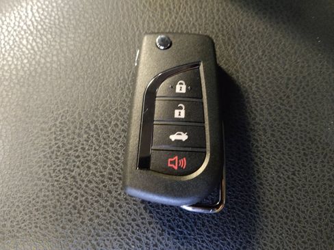 Used 2023 Toyota Camry SE FWD image 32