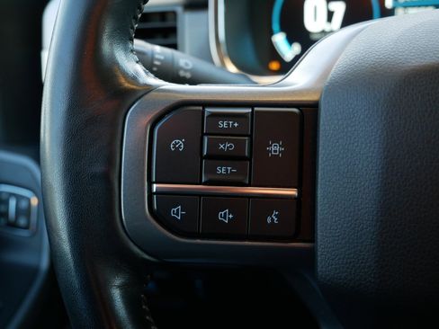 Certified 2022 Ford F150 Lariat w/ Equipment Group 501A Mid image 27