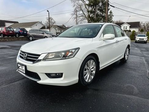 Used 2015 Honda Accord EX image 3