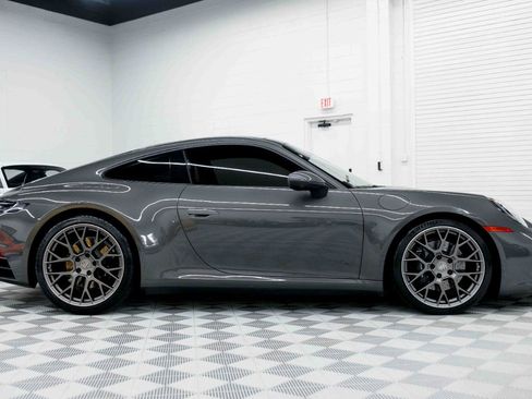 Used 2020 Porsche 911 Carrera S RWD image 6