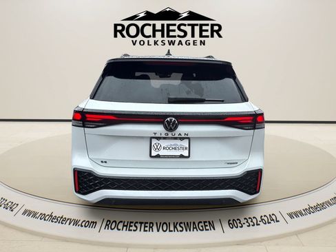 New 2026 Volkswagen Tiguan SE R-Line AWD/4WD image 5