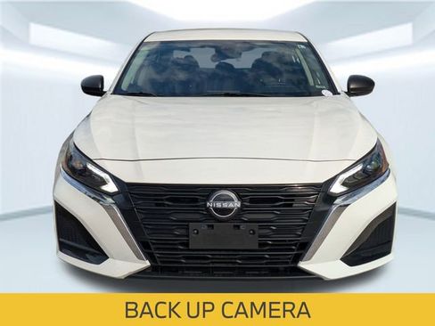 Used 2024 Nissan Altima 2.5 S image 11