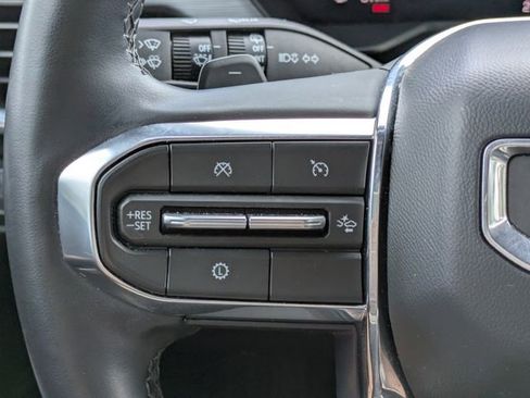 Used 2025 GMC Acadia Elevation FWD image 21