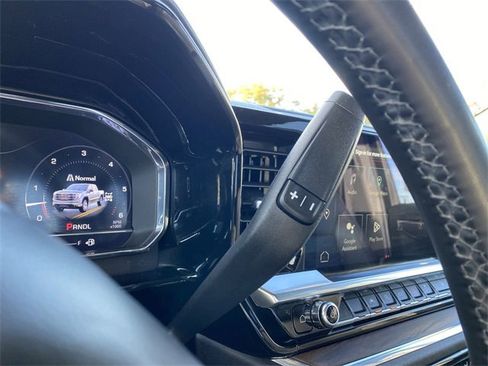 Used 2025 GMC Sierra 1500 SLT image 22