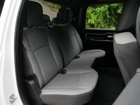 Used 2024 RAM 3500 SLT w/ Quick Order Package 2YG SLT AWD/4WD image 30