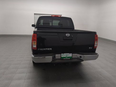 Used 2016 Nissan Frontier SV image 6