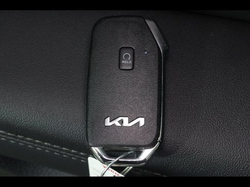 Used 2025 Kia Seltos S FWD image 29