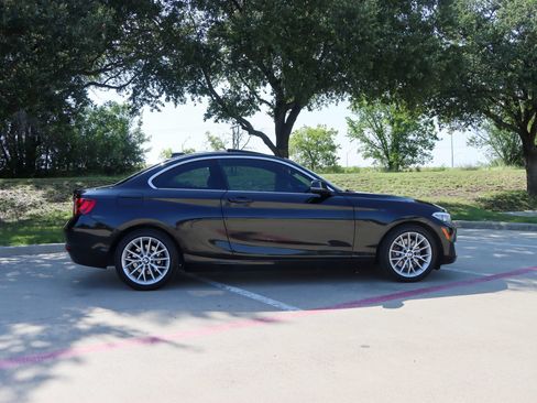 Used 2016 BMW 228i Coupe w/ Driver Assistance Package RWD image 8