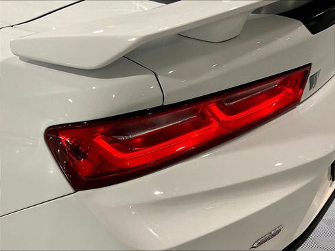 Used 2017 Chevrolet Camaro SS RWD image 22