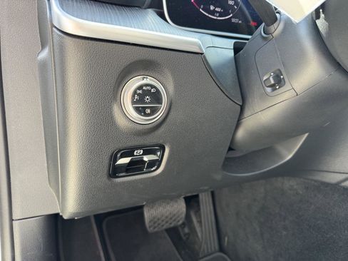 Used 2026 Mercedes-Benz C 300 Sedan image 6