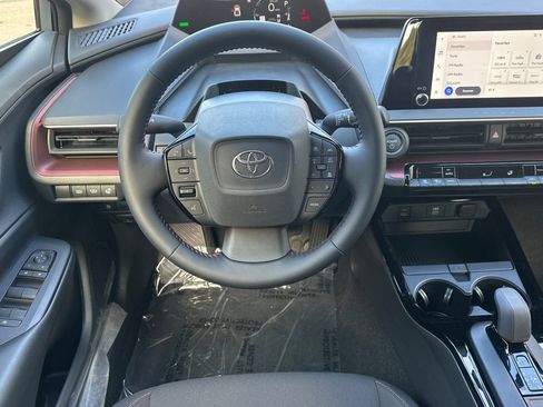 New 2026 Toyota Prius Plug-In Hybrid FWD image 15