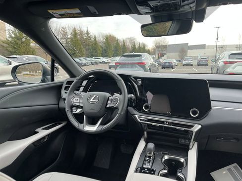 New 2026 Lexus RX 350h AWD/4WD image 9