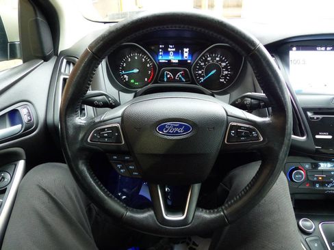 Used 2017 Ford Focus Titanium image 25