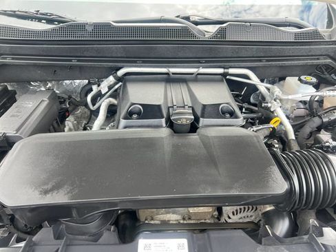 Used 2025 Chevrolet Colorado Z71 w/ Z71 Convenience Package 2 AWD/4WD image 34