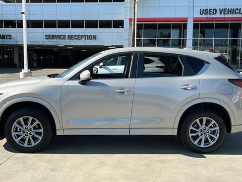 Used 2025 MAZDA CX-5 AWD 2.5 S w/ Select Package image 3