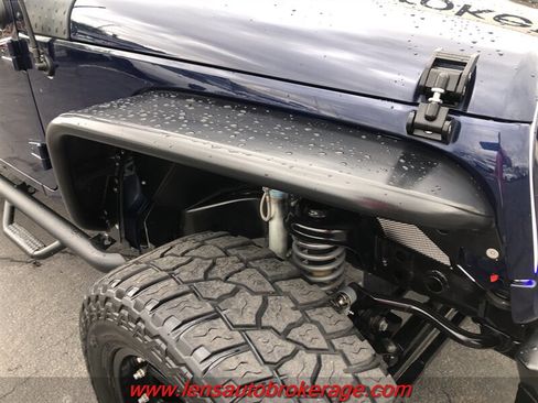 Used 2013 Jeep Wrangler Unlimited Sahara AWD/4WD image 33