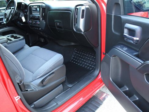 Used 2018 Chevrolet Silverado 1500 LT w/ Texas Edition image 20