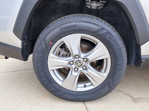 Used 2022 Toyota RAV4 XLE w/ Convenience Package AWD/4WD image 9