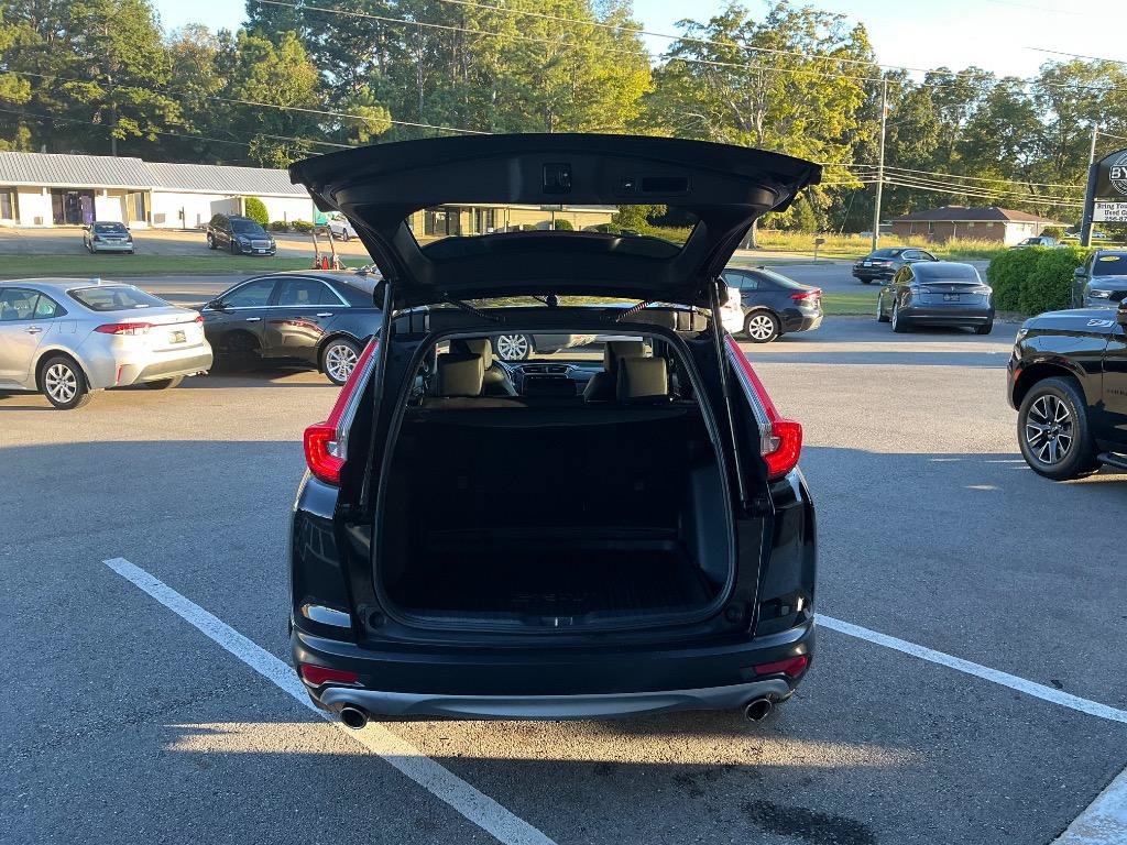 Used 2018 Honda CR-V Touring image 4
