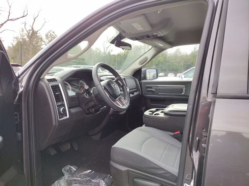 Used 2024 RAM 1500 Classic SLT image 6
