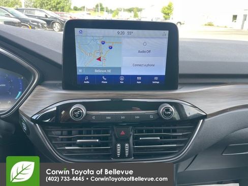 Used 2020 Ford Escape Titanium AWD/4WD image 12