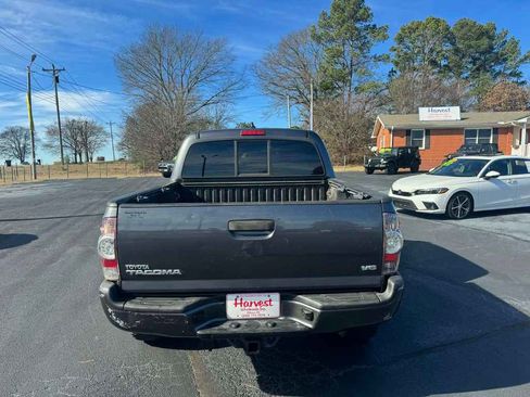 Used 2015 Toyota Tacoma TRD Pro image 4