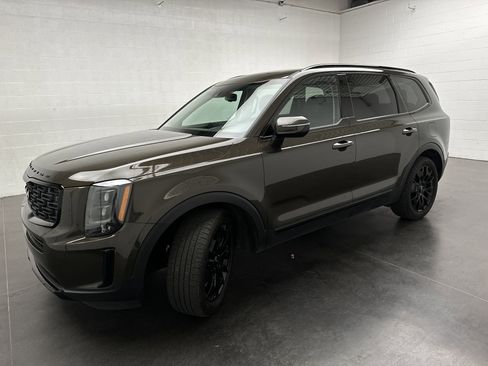 Used 2022 Kia Telluride EX w/ EX Premium Package AWD/4WD image 4