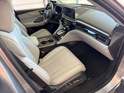 Used 2025 Acura MDX SH-AWD w/ Technology Package image 28