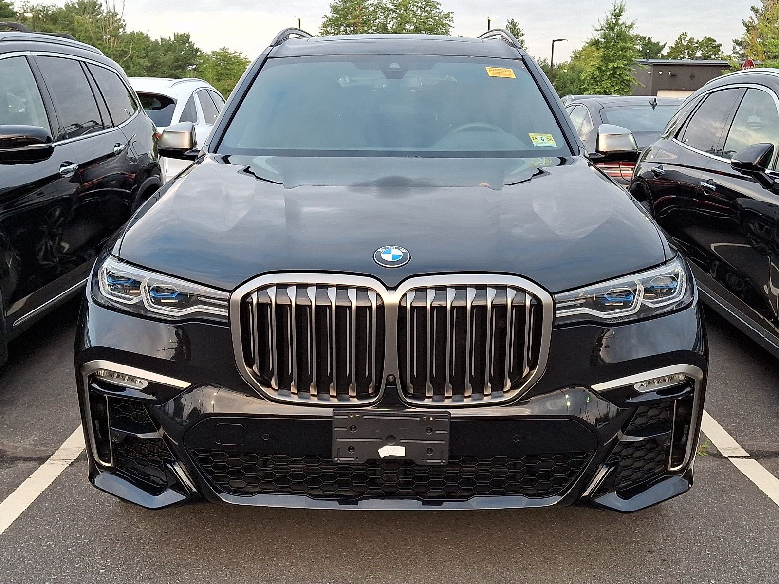 Used 2021 BMW X7 M50i w/ Cold Weather Package AWD/4WD image 3