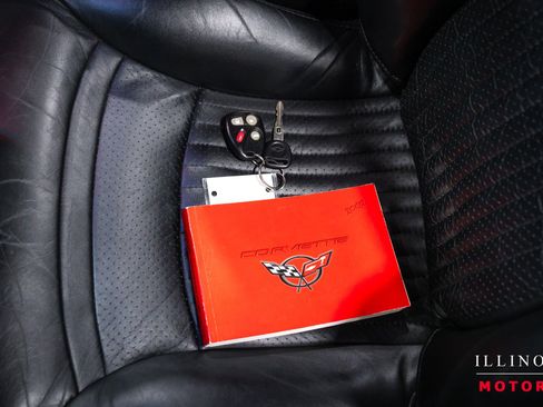 Used 2002 Chevrolet Corvette Convertible w/ Preferred Equipment Group2 image 38