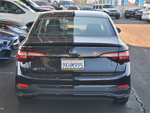 Used 2024 Volkswagen Jetta S image 5