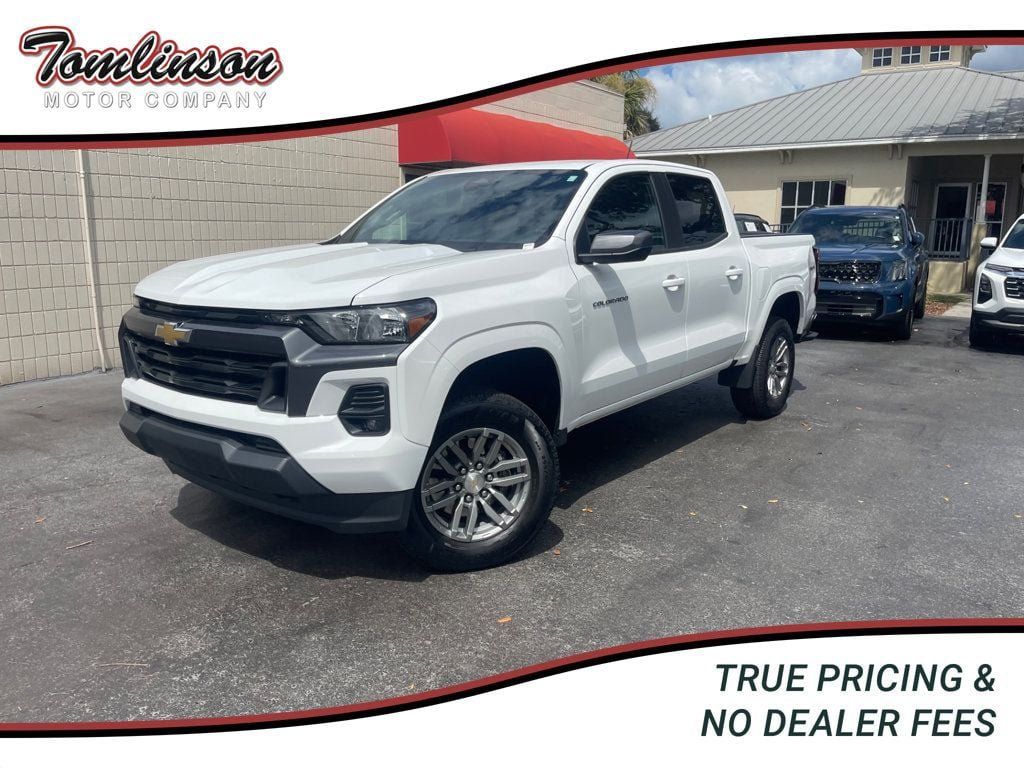 Used 2024 Chevrolet Colorado LT w/ LT Convenience Package AWD/4WD image 1