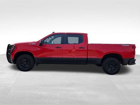 Used 2019 Chevrolet Silverado 1500 LT Trail Boss w/ Convenience Package AWD/4WD image 9