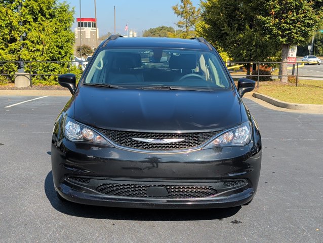 Used 2021 Chrysler Voyager Lxi FWD image 2