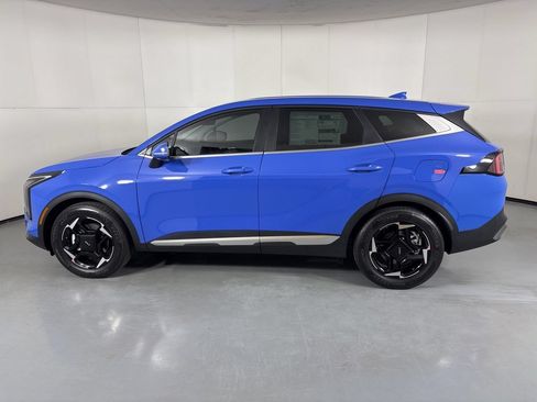New 2026 Kia Sportage EX FWD image 5