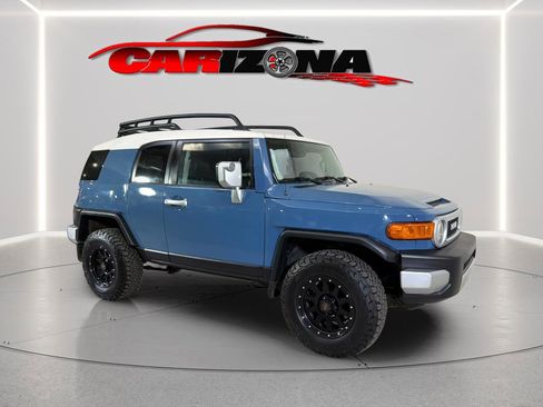 Used 2011 Toyota FJ Cruiser 4WD w/ Convenience Pkg image 4