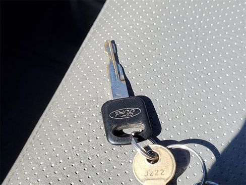 Used 2008 Ford E-350 and Econoline 350 Super Duty image 19