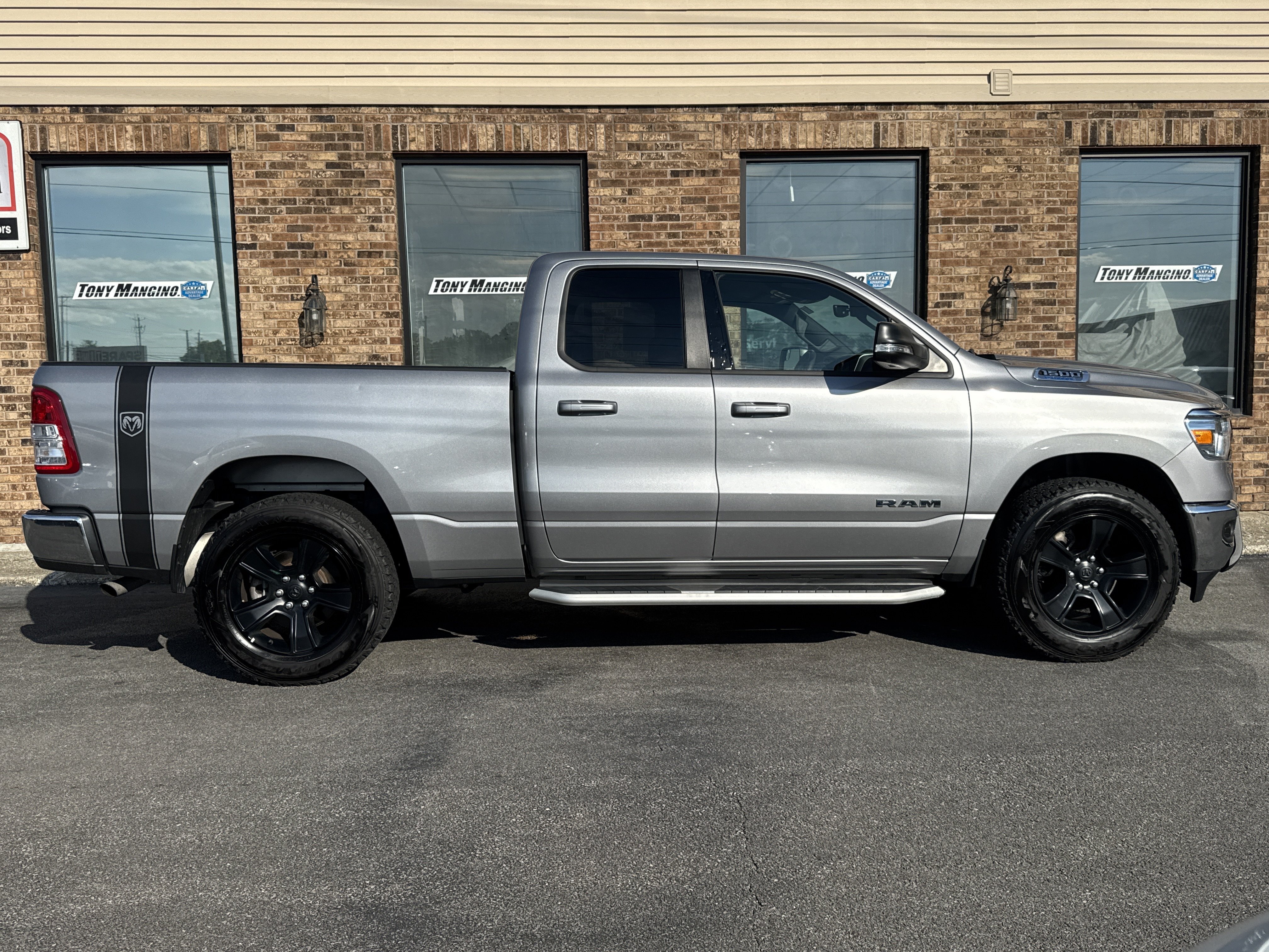 Used 2022 RAM 1500 Big Horn AWD/4WD image 6