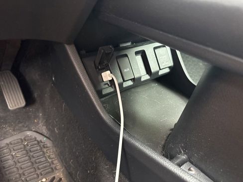 Used 2016 Honda HR-V LX image 25
