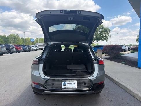 Used 2024 Chevrolet Equinox EV LT FWD image 10