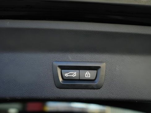 Used 2022 BMW X3 xDrive30i w/ Premium Package 2 image 17