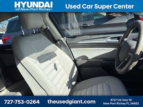 Used 2013 Ford Fusion S image 7