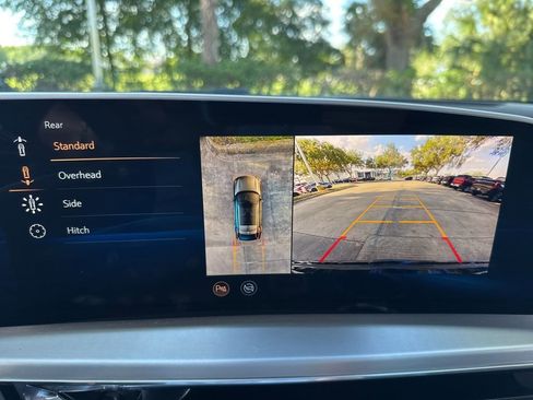 Used 2024 Cadillac Lyriq Sport AWD/4WD image 37