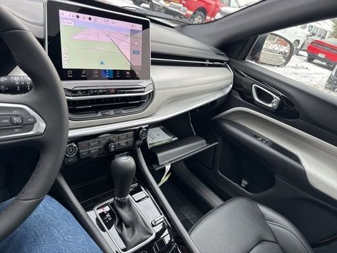 New 2026 Jeep Compass Limited w/ Sun, Sound & Navigation Group image 25