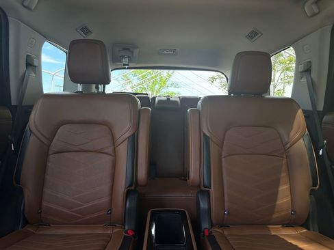 Used 2024 Nissan Pathfinder Platinum FWD image 55