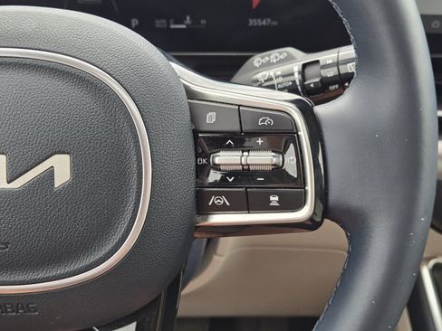 Certified 2025 Kia Carnival SX Prestige FWD image 26
