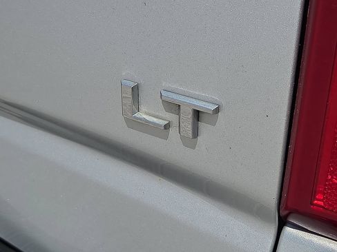 Used 2020 Chevrolet Silverado 1500 LT w/ All-Star Edition AWD/4WD image 8