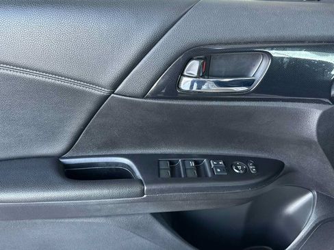 Used 2015 Honda Accord Sport image 11
